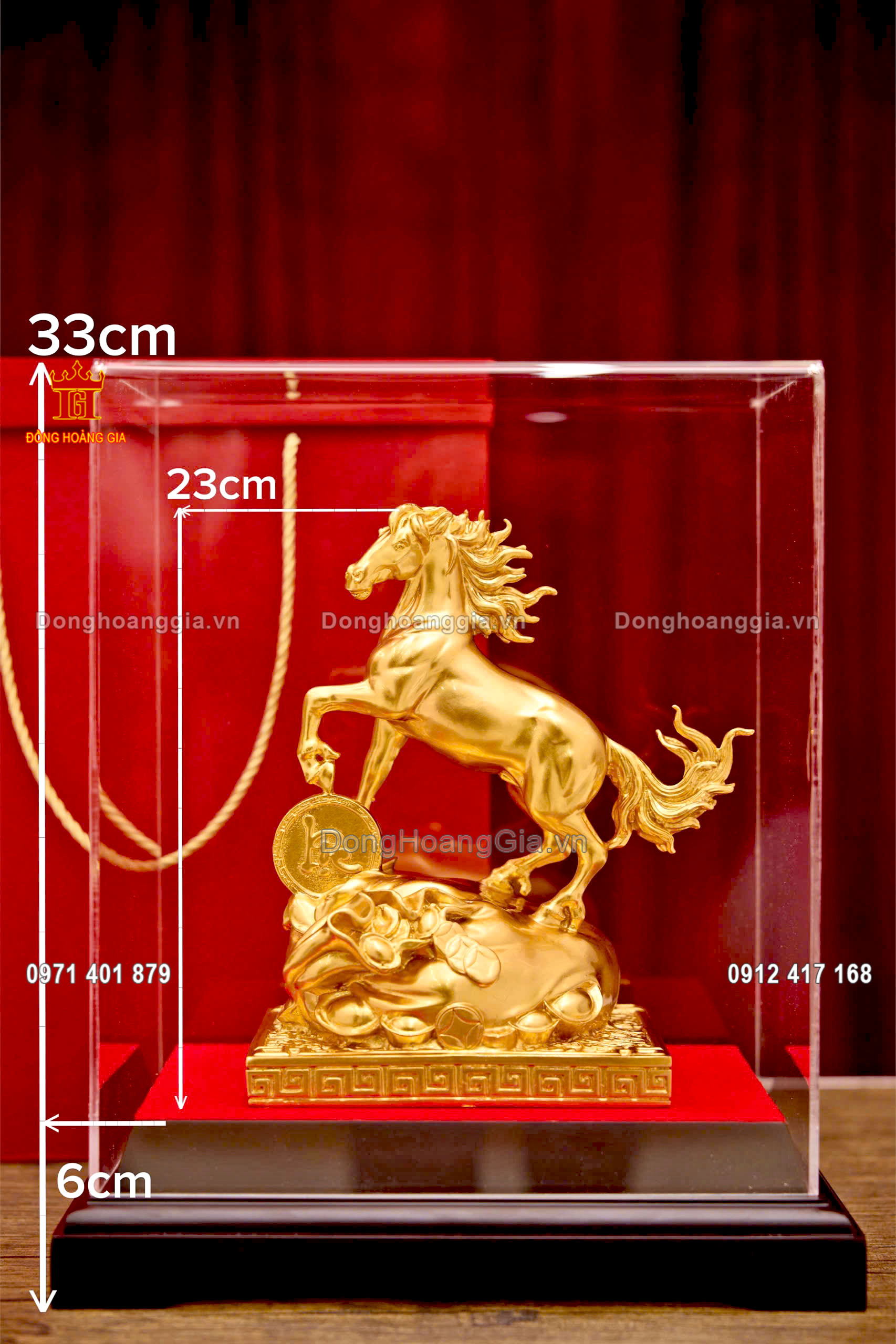 Tượng ngựa mạ vàng là quà tặng cao cấp năm bính ngọ